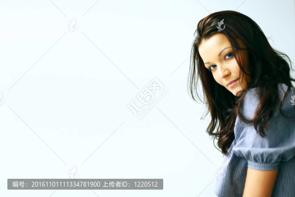 藍(lán)眼睛的女人