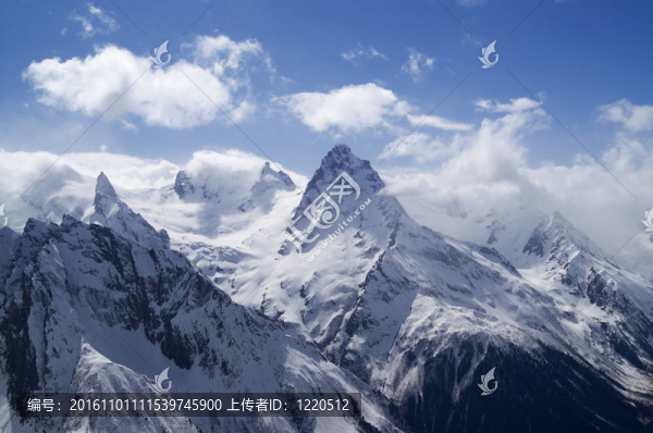 山.高加索。當(dāng)比。