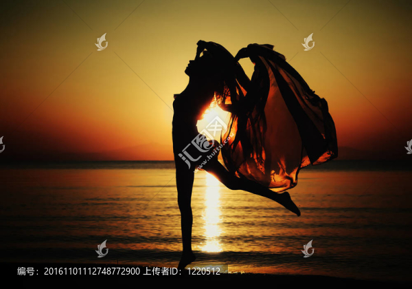 在海浪上奔跑