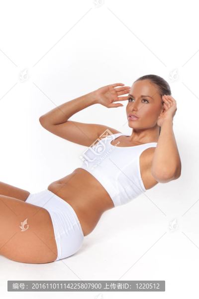 做坐著的女人