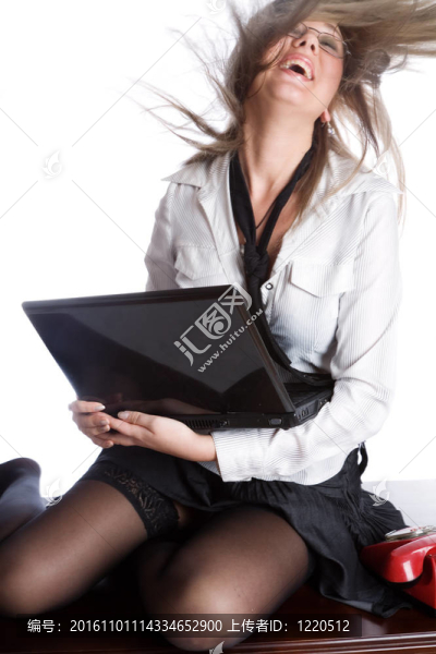 辦公室里的漂亮女人
