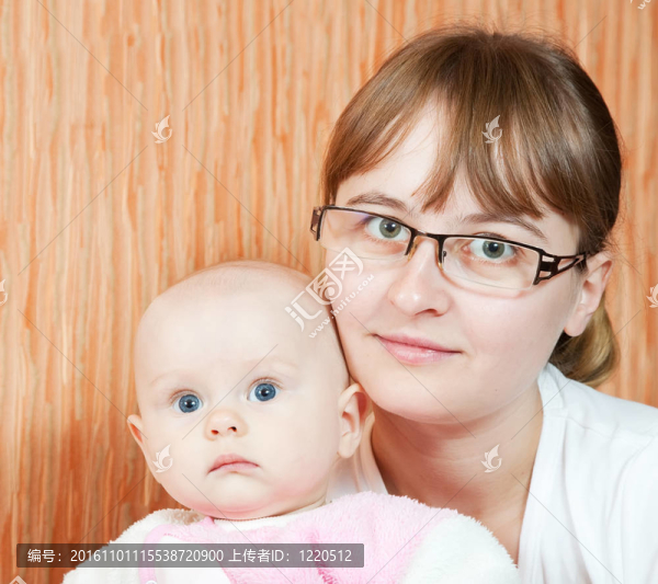 母親和她的女兒