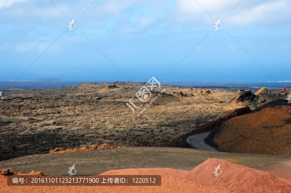 蒂曼法亞；蘭薩羅特島；西班牙