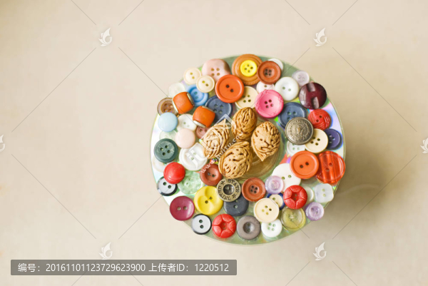 按鈕收藏作為裝飾