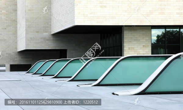 現(xiàn)代公共建筑