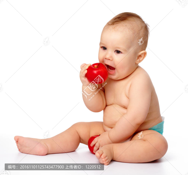 小孩子要咬紅蘋果