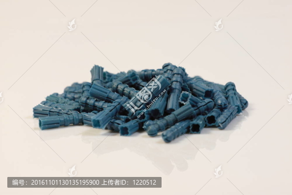 對(duì)工作的固定在墻柱