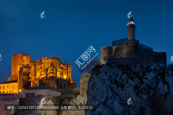 夜幕降臨，Castro,Urdiales；坎塔布里亞；西班牙