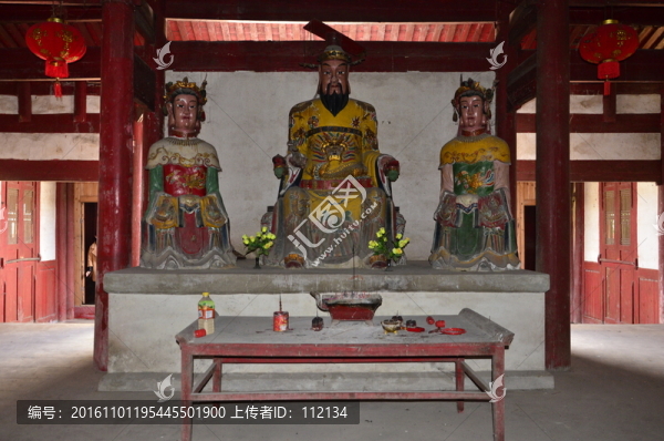 閩越王無諸神像