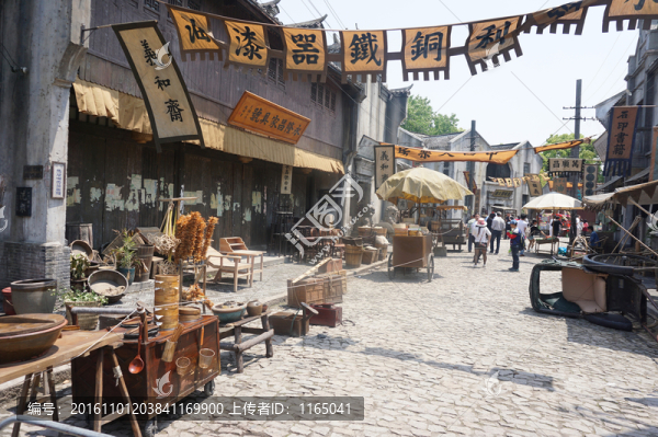老集鎮(zhèn)街頭場景