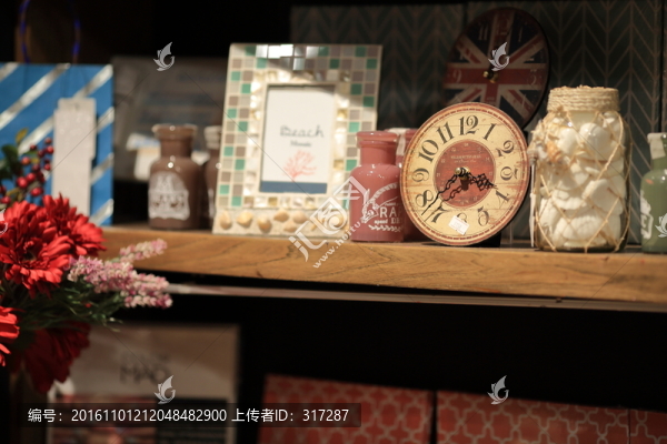 裝飾品