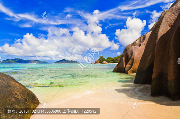 在塞舌爾海灘來(lái)源D銀色