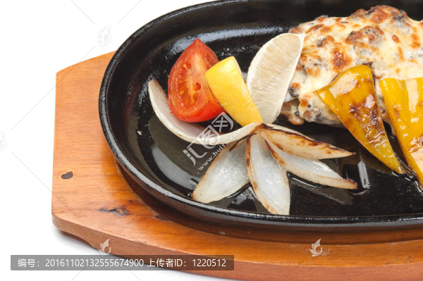 在糕點(diǎn)中烤的炒肉菜