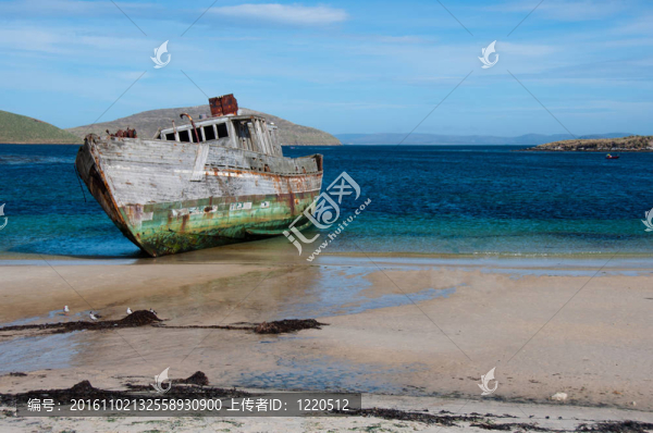 船在Beach