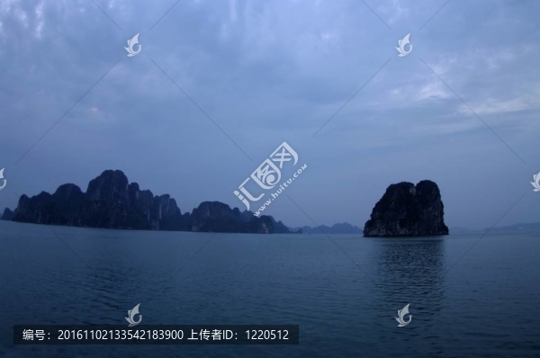 下龍灣的夜晚