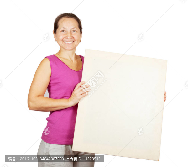 成熟的女人抱著空白的畫布