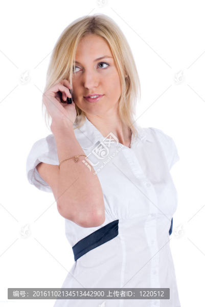 用手機說話的女人