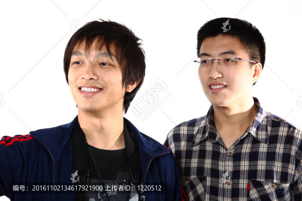 兩人尋找到合適的
