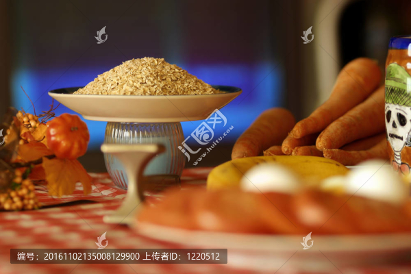 豐富多彩的表