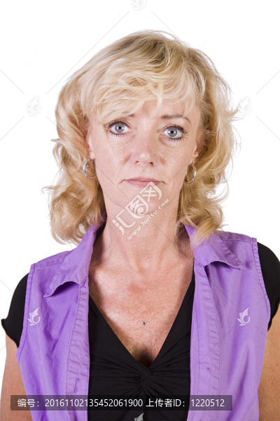 美麗的女孩站起來