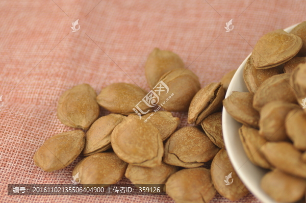 杏仁