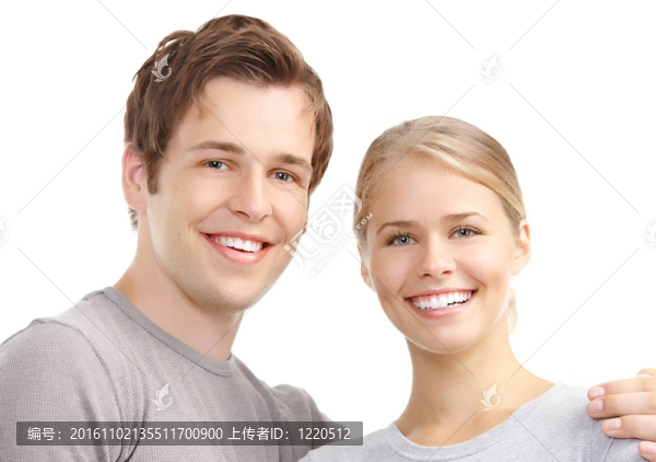 戀愛中的年輕夫婦
