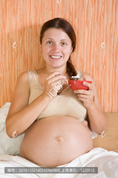 孕婦吃凝乳