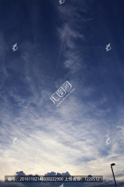 天空和云