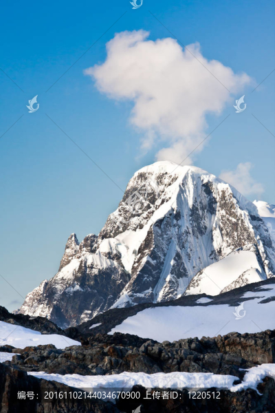 美麗的雪山