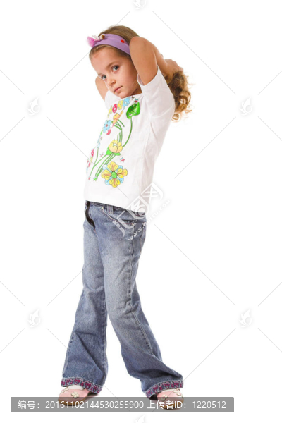 女孩假扮