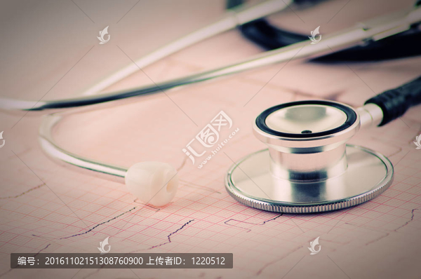 心電圖（ECG）關(guān)閉了醫(yī)用聽診器