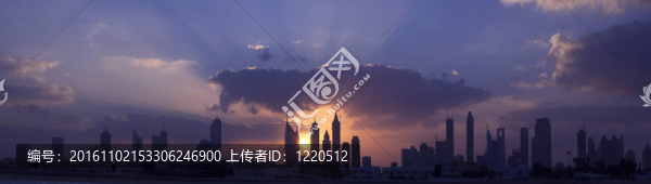 迪拜建筑與日落