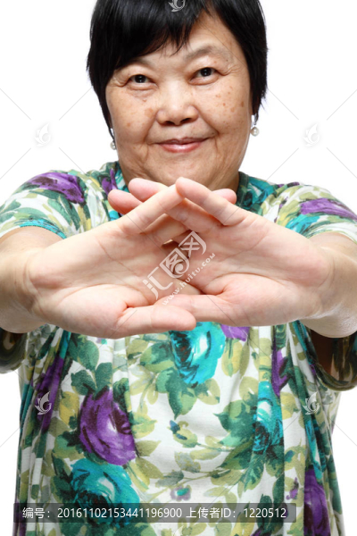 高級女子做一系列熱身操