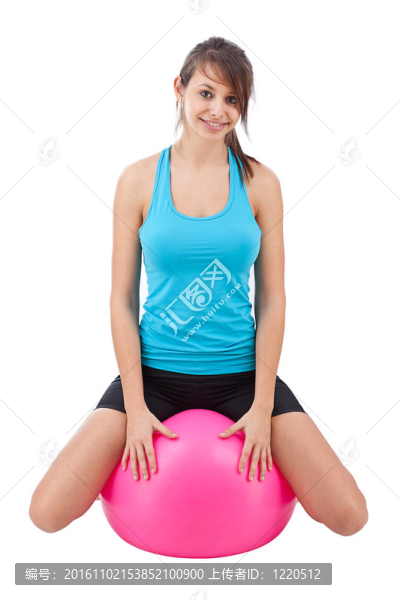 帶健身球的女人