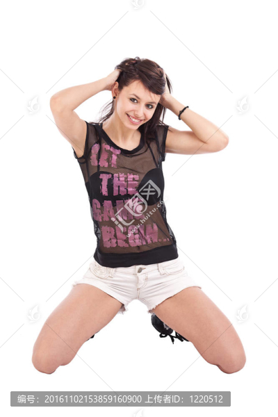 年輕的女人跳舞