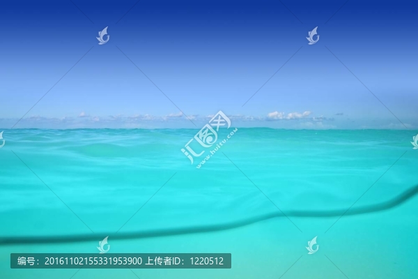 水線加勒比海水下和藍色的大海