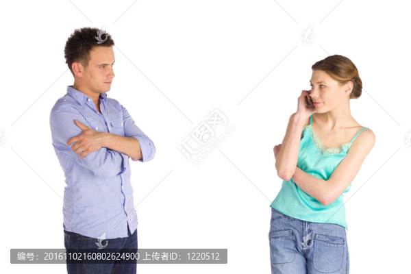 不耐煩的男人和輕松的女人