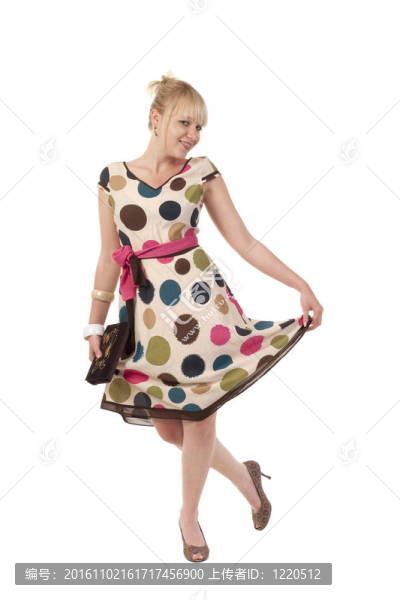 穿古典服裝的女孩