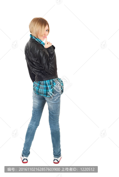 一個(gè)年輕女子孤立在白色背景的特寫肖像