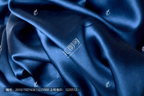 流暢優(yōu)雅的藍(lán)色絲綢