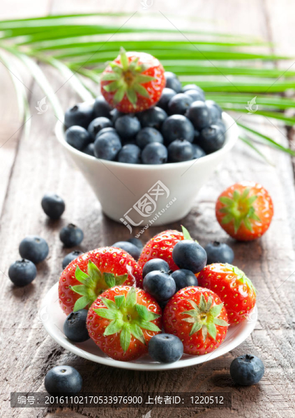 草莓和覆盆子