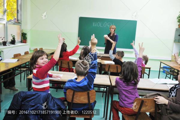 學(xué)校里的孩子們