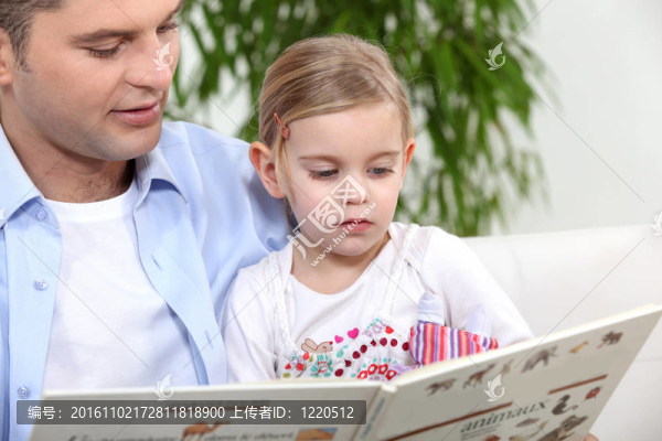 父親告訴女兒的故事