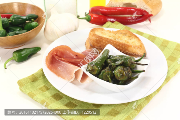 塞拉諾火腿Pimientos,de,padron