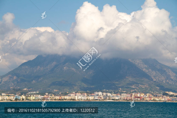 阿拉尼亞市山；海岸；土耳其