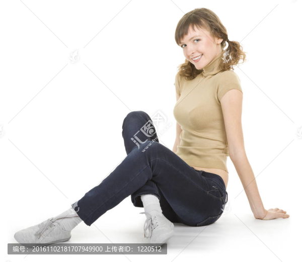 穿牛仔褲的女孩的辮子