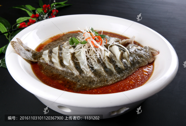 清蒸多寶魚(yú)
