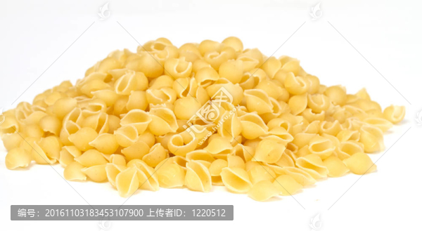 白色背景意大利意大利面食的特寫