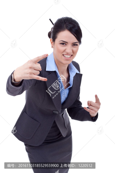 做搖滾樂(lè)標(biāo)志的商業(yè)女性