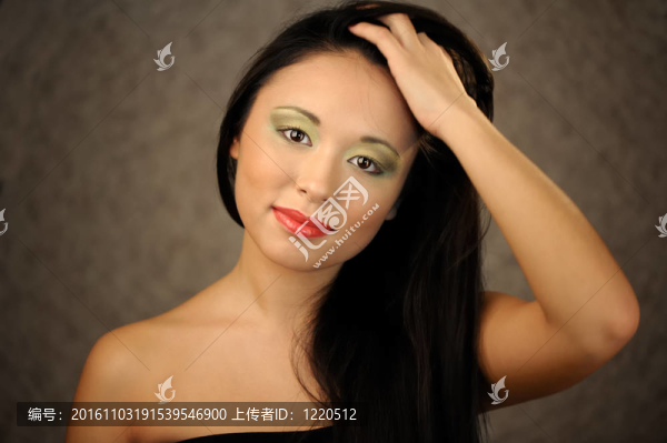 美麗的亞洲女子